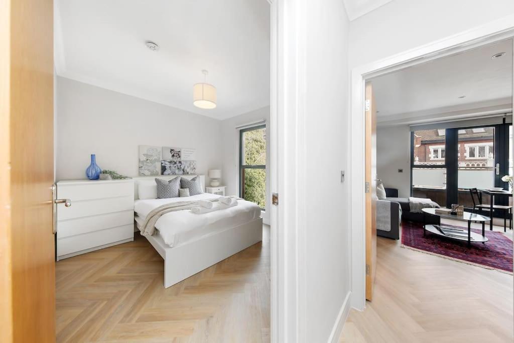Pleasing 2Bed Flat 10Min To Wimbledon Tennis Court London Exterior foto